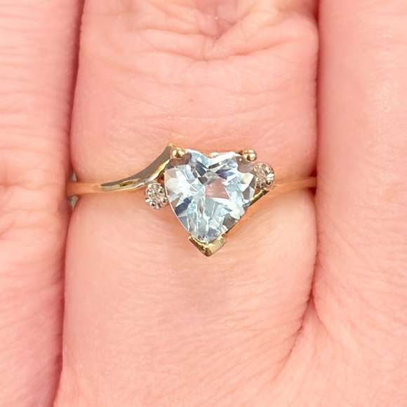 Jewelry - Vintage 10K Yellow Gold Blue Topaz Heart Ring: Diamond Accent, Size 6